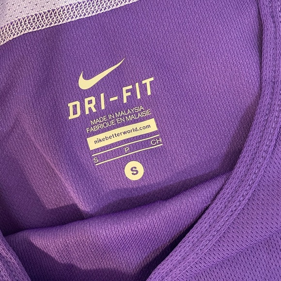 NIKE Running Top - Picture 3 of 3